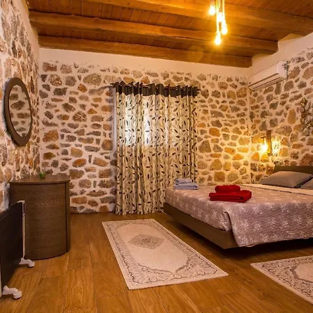 Ferienhaus Mit Privatpool Fuer 6 Personen Ca 110 Qm In Kolimpia, Dodekanes Rhodos *