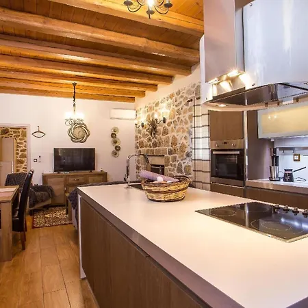 Ferienhaus Mit Privatpool Fuer 6 Personen Ca 110 Qm In Kolimpia, Dodekanes Rhodos *